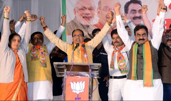 News In Photos (21 November 2018) | Photos Of Top News Today - Oneindia Gallery News In Photos (21 November 2018) | Photos Of Top News Today - Oneindia Gallery