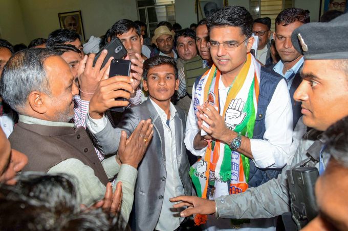 News In Photos (19 December 2018) | Photos Of Top News Today - Oneindia Gallery News In Photos (19 December 2018) | Photos Of Top News Today - Oneindia Gallery