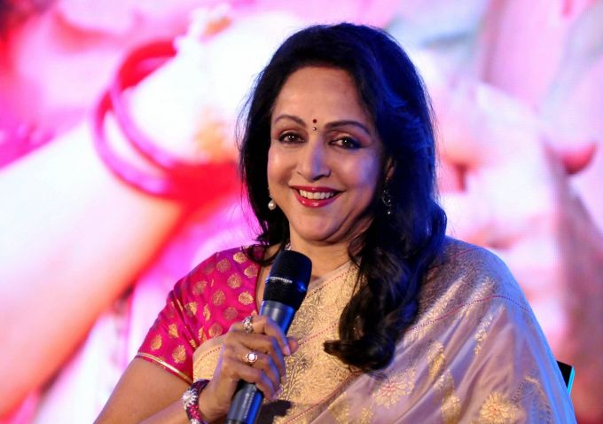 News In Photos (6 December 2018) | Photos Of Top News Today - Oneindia Gallery News In Photos (6 December 2018) | Photos Of Top News Today - Oneindia Gallery