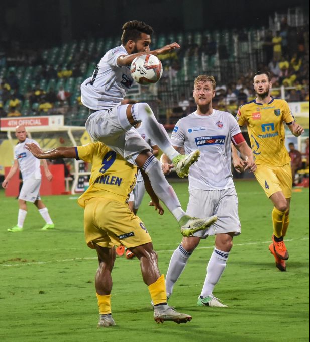 News In Photos (7 December 2018) | Photos Of Top News Today - Oneindia Gallery News In Photos (7 December 2018) | Photos Of Top News Today - Oneindia Gallery