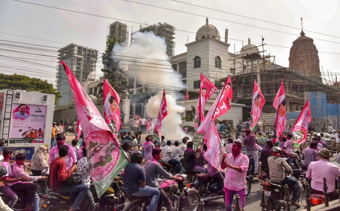 TRS Supporters And Workers Celebrate Party's Victory TRS Supporters And Workers Celebrate Party's Victory
