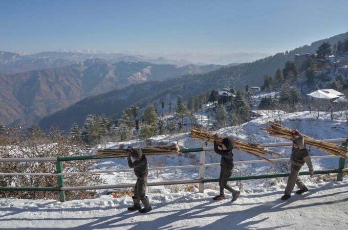 Snowfall In Jammu Kashmir, Himachal And Uttarakhand Snowfall In Jammu Kashmir, Himachal And Uttarakhand