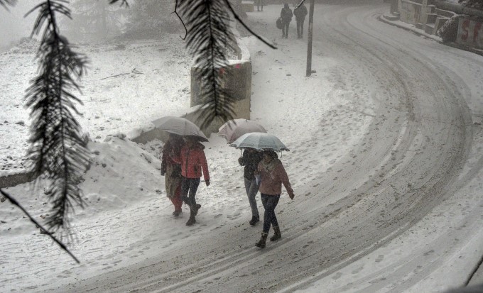 Snowfall In Jammu Kashmir, Himachal And Uttarakhand Snowfall In Jammu Kashmir, Himachal And Uttarakhand
