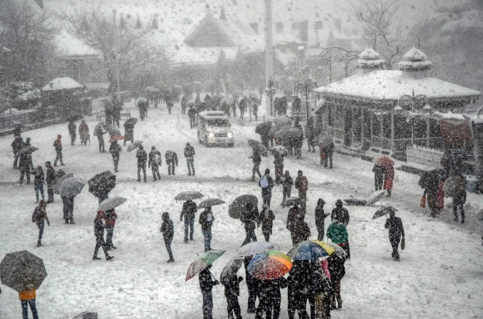 Snowfall In Jammu Kashmir, Himachal And Uttarakhand Snowfall In Jammu Kashmir, Himachal And Uttarakhand