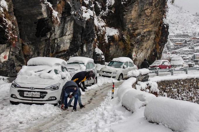 Snowfall In Jammu Kashmir, Himachal And Uttarakhand Snowfall In Jammu Kashmir, Himachal And Uttarakhand