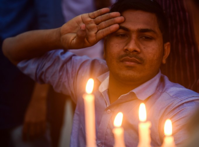 Pulwama Terror Attack: India Unites In Mourning For CRPF Jawans Pulwama Terror Attack: India Unites In Mourning For CRPF Jawans