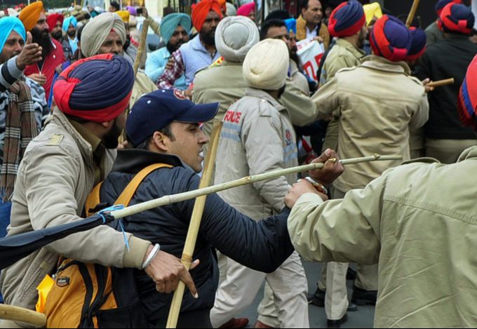 News In Photos (10 February 2019) | Photos Of Top News Today - Oneindia Gallery News In Photos (10 February 2019) | Photos Of Top News Today - Oneindia Gallery