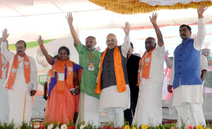 News In Photos (14 February 2019) | Photos Of Top News Today - Oneindia Gallery News In Photos (14 February 2019) | Photos Of Top News Today - Oneindia Gallery