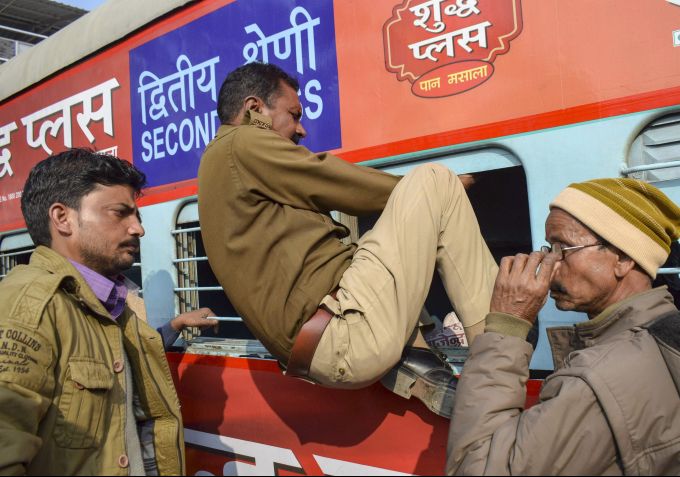 News In Photos (4 February 2019) | Photos Of Top News Today - Oneindia Gallery News In Photos (4 February 2019) | Photos Of Top News Today - Oneindia Gallery