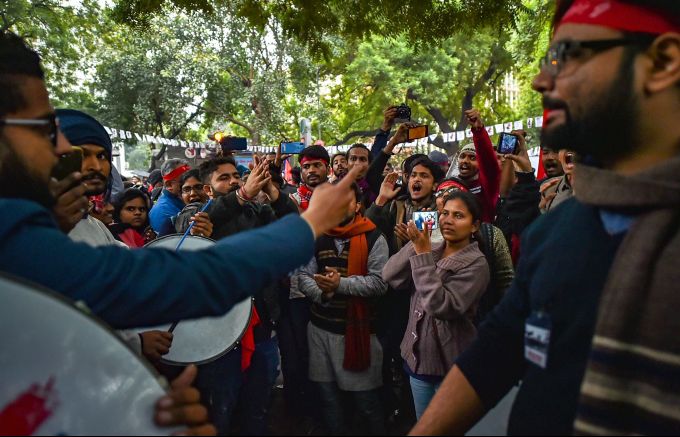 News In Photos (7 February 2019) | Photos Of Top News Today - Oneindia Gallery News In Photos (7 February 2019) | Photos Of Top News Today - Oneindia Gallery
