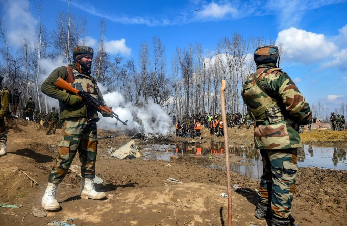IAF MI-17 Chopper Crashes In Budgam District IAF MI-17 Chopper Crashes In Budgam District