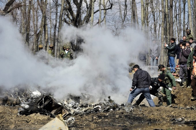 IAF MI-17 Chopper Crashes In Budgam District IAF MI-17 Chopper Crashes In Budgam District