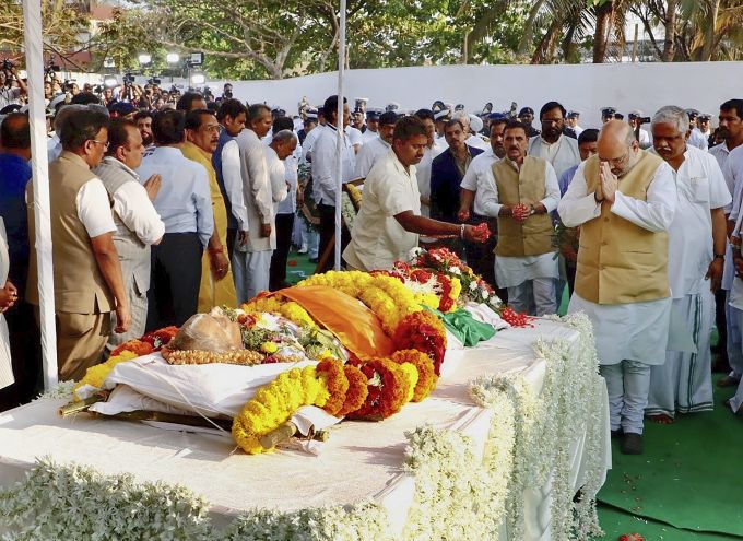 News In Photos (18 March 2019) | Photos Of Top News Today - Oneindia Gallery News In Photos (18 March 2019) | Photos Of Top News Today - Oneindia Gallery