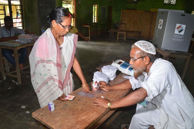 Lok Sabha Elections 2019 - Polling Lok Sabha Elections 2019 - Polling