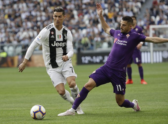 News In Photos (20 April 2019) | Photos Of Top News Today - Oneindia Gallery News In Photos (20 April 2019) | Photos Of Top News Today - Oneindia Gallery