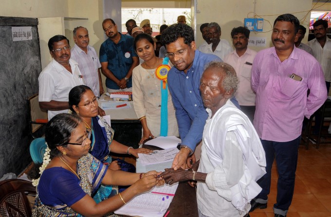 Lok Sabha Elections 2019 - Polling Lok Sabha Elections 2019 - Polling