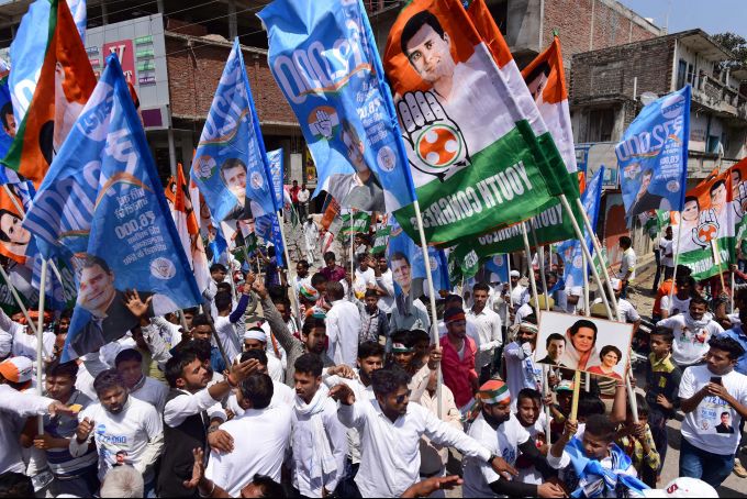 News In Photos (10 April 2019) | Photos Of Top News Today - Oneindia Gallery News In Photos (10 April 2019) | Photos Of Top News Today - Oneindia Gallery