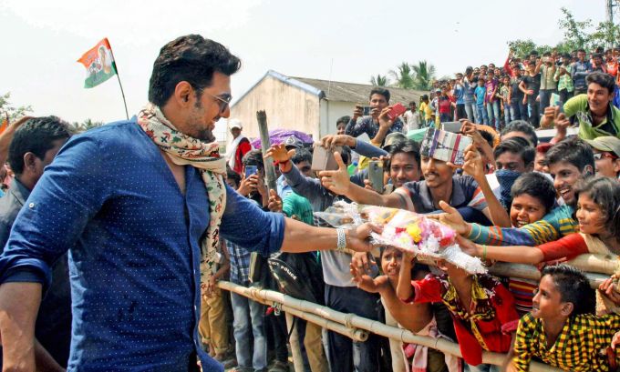 News In Photos (24 April 2019) | Photos Of Top News Today - Oneindia Gallery News In Photos (24 April 2019) | Photos Of Top News Today - Oneindia Gallery