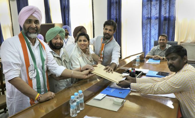News In Photos (25 April 2019) | Photos Of Top News Today - Oneindia Gallery News In Photos (25 April 2019) | Photos Of Top News Today - Oneindia Gallery