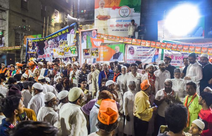 News In Photos (25 April 2019) | Photos Of Top News Today - Oneindia Gallery News In Photos (25 April 2019) | Photos Of Top News Today - Oneindia Gallery
