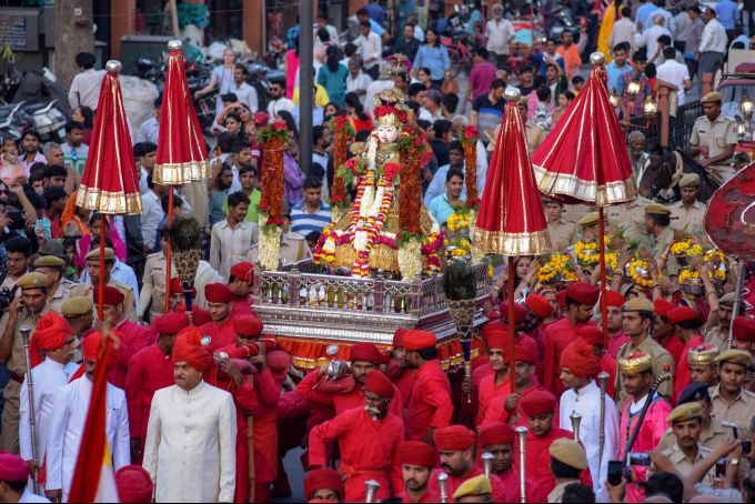 News In Photos (8 April 2019) | Photos Of Top News Today - Oneindia Gallery News In Photos (8 April 2019) | Photos Of Top News Today - Oneindia Gallery