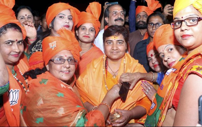 News In Photos (1 May 2019) | Photos Of Top News Today - Oneindia Gallery News In Photos (1 May 2019) | Photos Of Top News Today - Oneindia Gallery