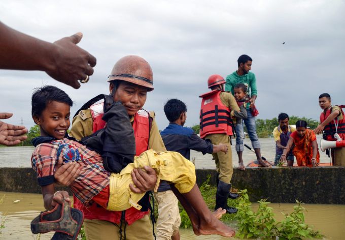 News In Photos (24 May 2019) | Photos Of Top News Today - Oneindia Gallery News In Photos (24 May 2019) | Photos Of Top News Today - Oneindia Gallery