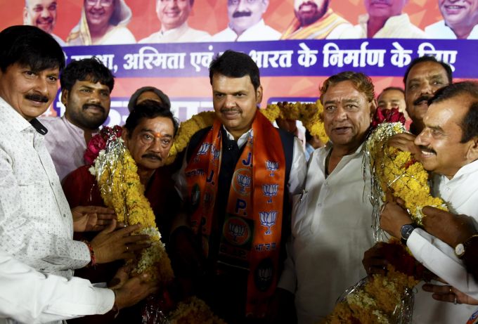 News In Photos (6 May 2019) | Photos Of Top News Today - Oneindia Gallery News In Photos (6 May 2019) | Photos Of Top News Today - Oneindia Gallery