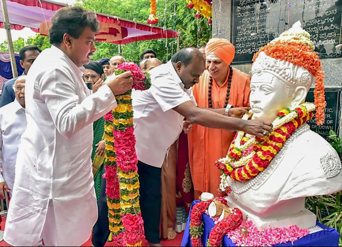 News In Photos (7 May 2019) | Photos Of Top News Today - Oneindia Gallery News In Photos (7 May 2019) | Photos Of Top News Today - Oneindia Gallery