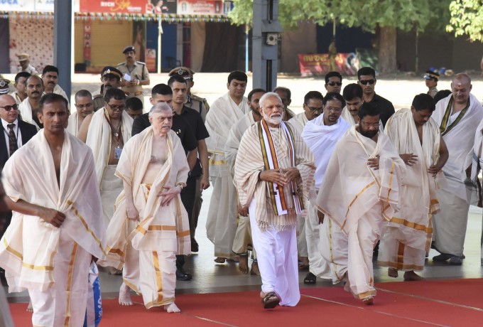 PM Narendra Modi Visit Guruvayur Temple In Thrissur PM Narendra Modi Visit Guruvayur Temple In Thrissur