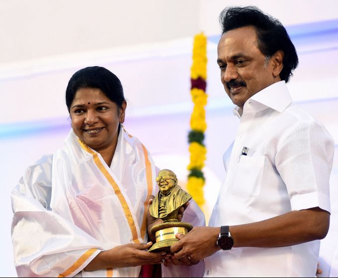 News In Photos (3 June 2019) | Photos Of Top News Today - Oneindia Gallery News In Photos (3 June 2019) | Photos Of Top News Today - Oneindia Gallery
