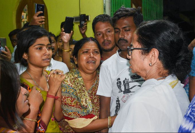 News In Photos (6 June 2019) | Photos Of Top News Today - Oneindia Gallery News In Photos (6 June 2019) | Photos Of Top News Today - Oneindia Gallery