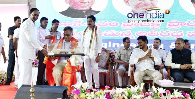 CM KCR And Governor ESL Narasimhan Inaugurates Mega Irrigation Project CM KCR And Governor ESL Narasimhan Inaugurates Mega Irrigation Project