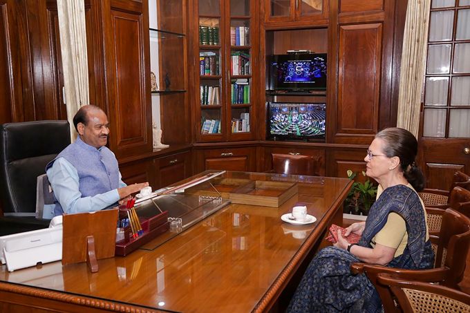 News In Photos (4 July 2019) | Photos Of Top News Today - Oneindia Gallery News In Photos (4 July 2019) | Photos Of Top News Today - Oneindia Gallery