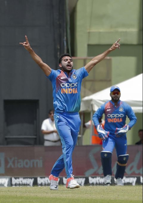 News In Photos (6 August 2019) | Photos Of Top News Today - Oneindia Gallery News In Photos (6 August 2019) | Photos Of Top News Today - Oneindia Gallery