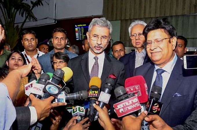 News In Photos (19 August 2019) | Photos Of Top News Today - Oneindia Gallery News In Photos (19 August 2019) | Photos Of Top News Today - Oneindia Gallery