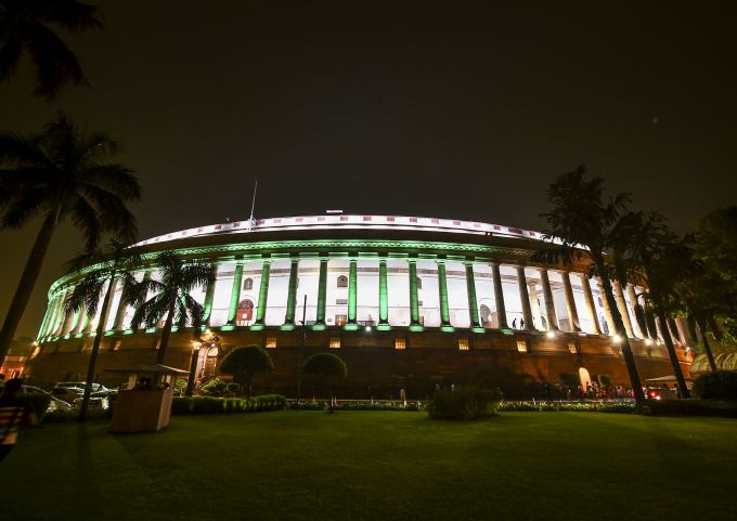 News In Photos (5 August 2019) | Photos Of Top News Today - Oneindia Gallery News In Photos (5 August 2019) | Photos Of Top News Today - Oneindia Gallery
