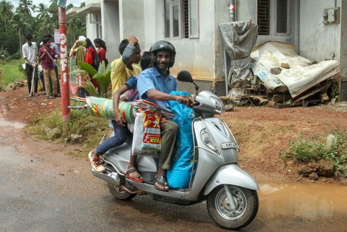 Heavy Rain Lashes Kerala Heavy Rain Lashes Kerala