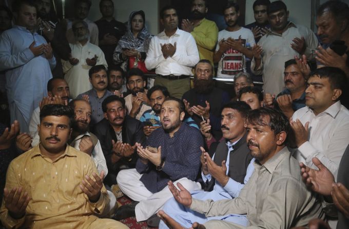 News In Photos (26 October 2019) | Photos Of Top News Today - Oneindia Gallery News In Photos (26 October 2019) | Photos Of Top News Today - Oneindia Gallery