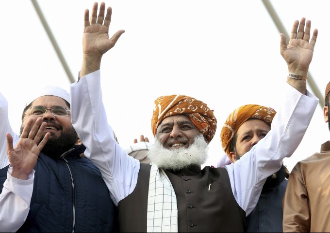 News In Photos (30 October 2019) | Photos Of Top News Today - Oneindia Gallery News In Photos (30 October 2019) | Photos Of Top News Today - Oneindia Gallery