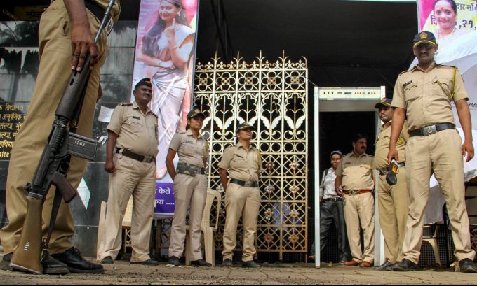 News In Photos (22 October 2019) | Photos Of Top News Today - Oneindia Gallery News In Photos (22 October 2019) | Photos Of Top News Today - Oneindia Gallery