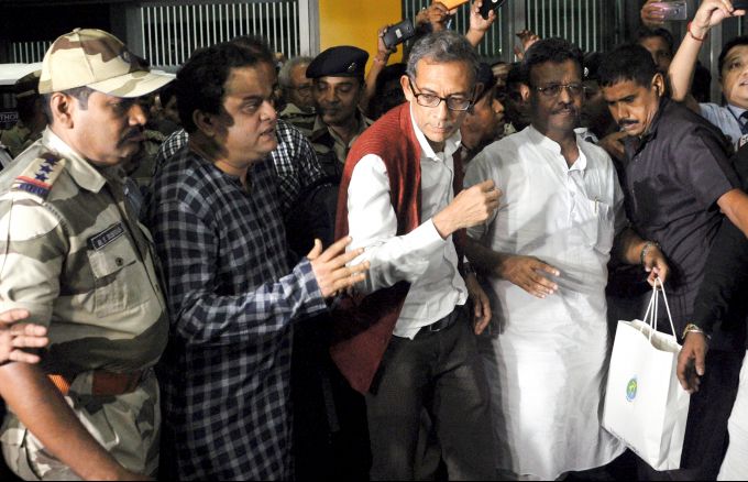 News In Photos (22 October 2019) | Photos Of Top News Today - Oneindia Gallery News In Photos (22 October 2019) | Photos Of Top News Today - Oneindia Gallery
