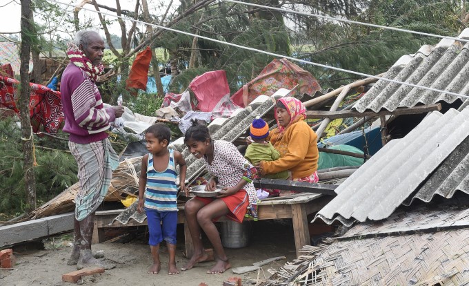 Cyclone Bulbul Makes Landfall In WB And Bangladesh Cyclone Bulbul Makes Landfall In WB And Bangladesh