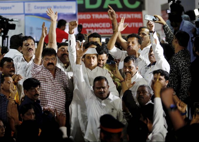 News In Photos (23 November 2019) | Photos Of Top News Today - Oneindia Gallery News In Photos (23 November 2019) | Photos Of Top News Today - Oneindia Gallery