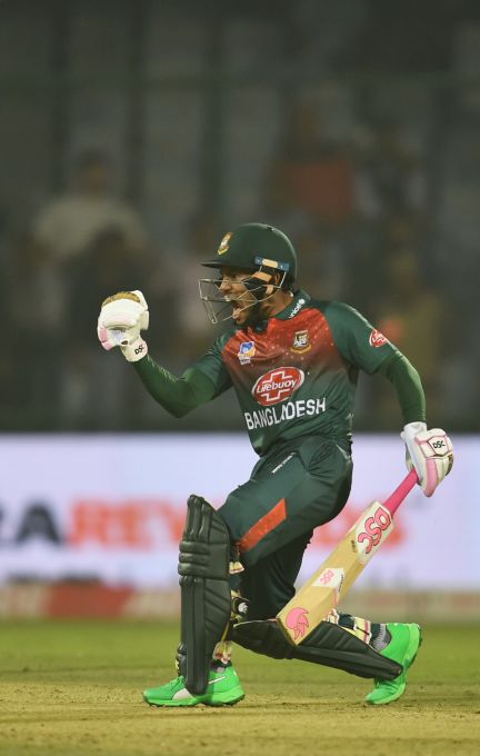 News In Photos (3 November 2019) | Photos Of Top News Today - Oneindia Gallery News In Photos (3 November 2019) | Photos Of Top News Today - Oneindia Gallery
