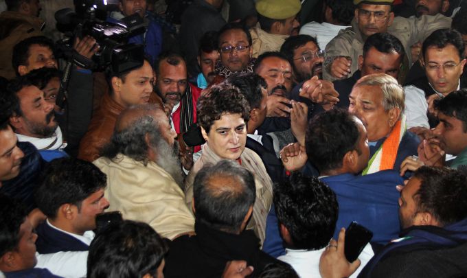 News In Photos (28 December 2019) | Photos Of Top News Today - Oneindia Gallery News In Photos (28 December 2019) | Photos Of Top News Today - Oneindia Gallery