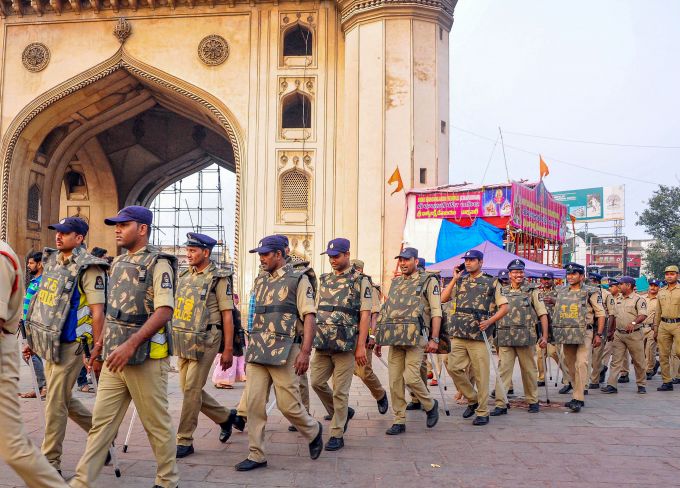 News In Photos (5 December 2019) | Photos Of Top News Today - Oneindia Gallery News In Photos (5 December 2019) | Photos Of Top News Today - Oneindia Gallery