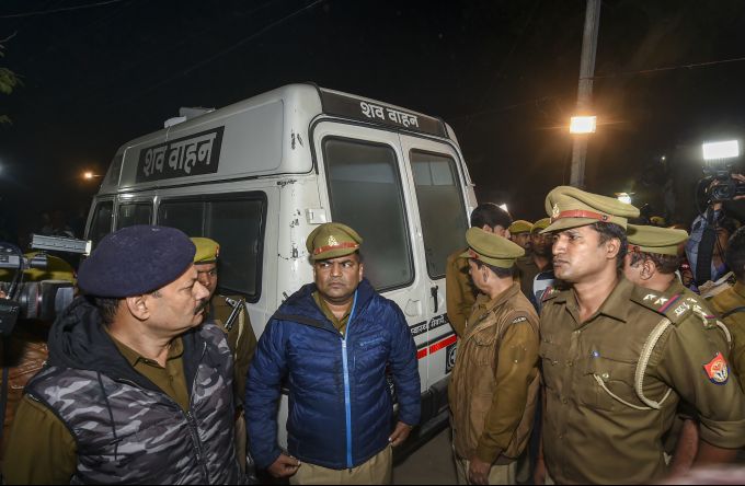 News In Photos (7 December 2019) | Photos Of Top News Today - Oneindia Gallery News In Photos (7 December 2019) | Photos Of Top News Today - Oneindia Gallery