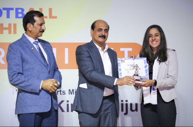 News In Photos (9 December 2019) | Photos Of Top News Today - Oneindia Gallery News In Photos (9 December 2019) | Photos Of Top News Today - Oneindia Gallery