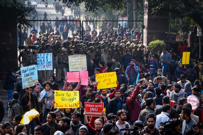 JNU Students Protest March Against Removal Of V-C JNU Students Protest March Against Removal Of V-C